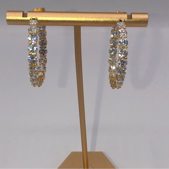 4.5ct Inside-Out Hoops - Picture 7 of 11